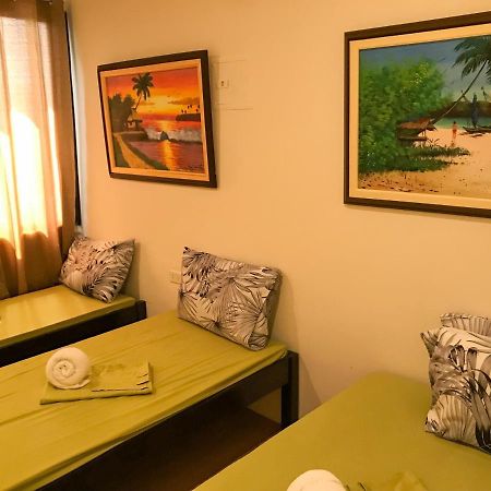 E.I. Suites Siquijor Bagian luar foto