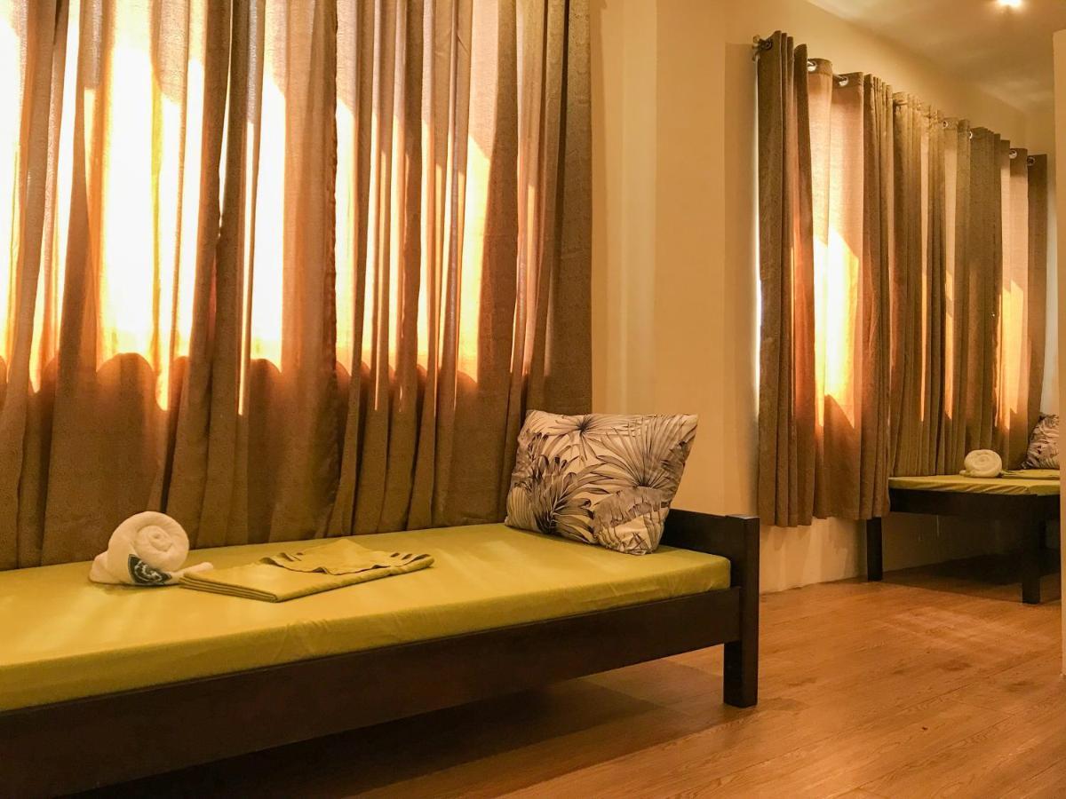 E.I. Suites Siquijor Bagian luar foto